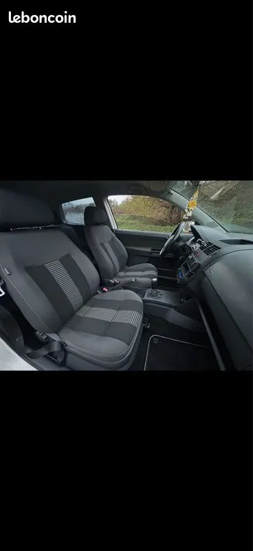 Volkswagen Polo 2008 photo 3