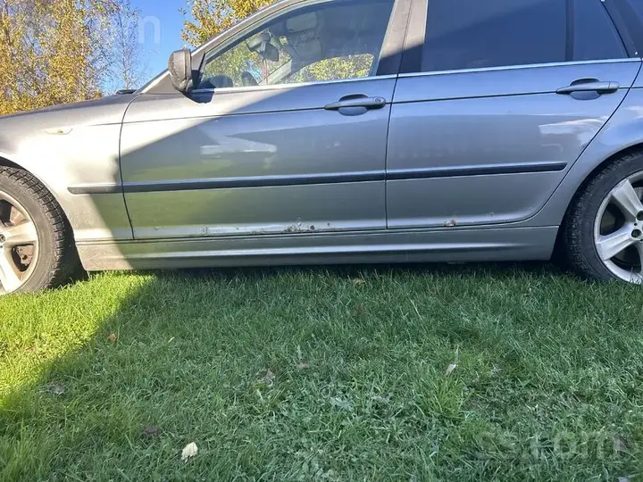 BMW 330D 2003 photo 2