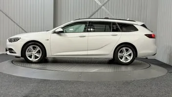 Holden Commodore 2020 photo 3