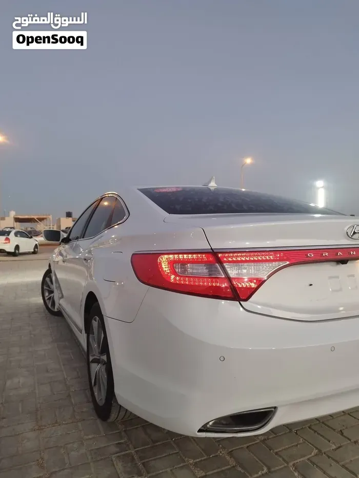 Hyundai Azera 2013 photo 4