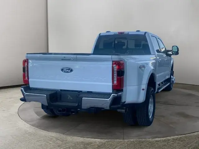 Ford Super Duty F-350 2027 photo 5