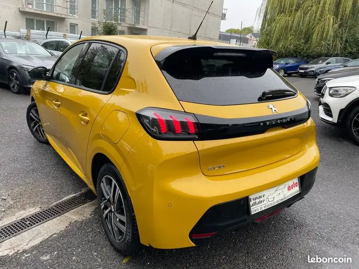 Peugeot 208 2023 photo 4