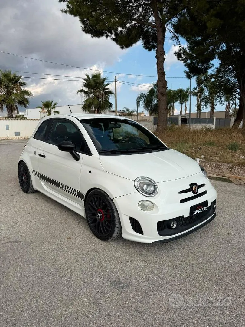 Abarth 500 2010 photo 5