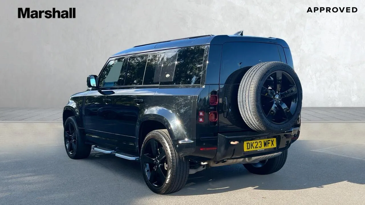 Land Rover Defender 110 2023 photo 2