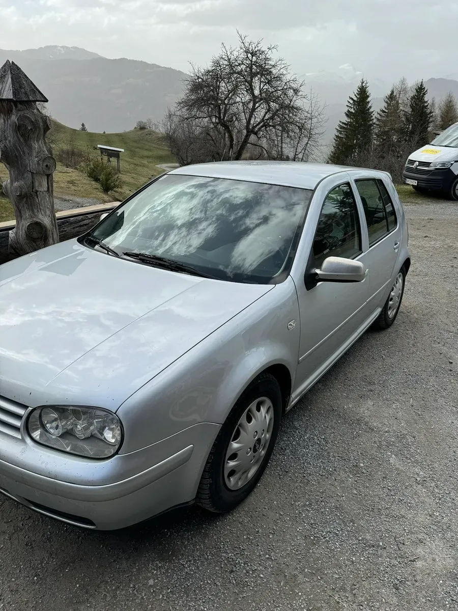 Volkswagen Golf 2000 photo 2