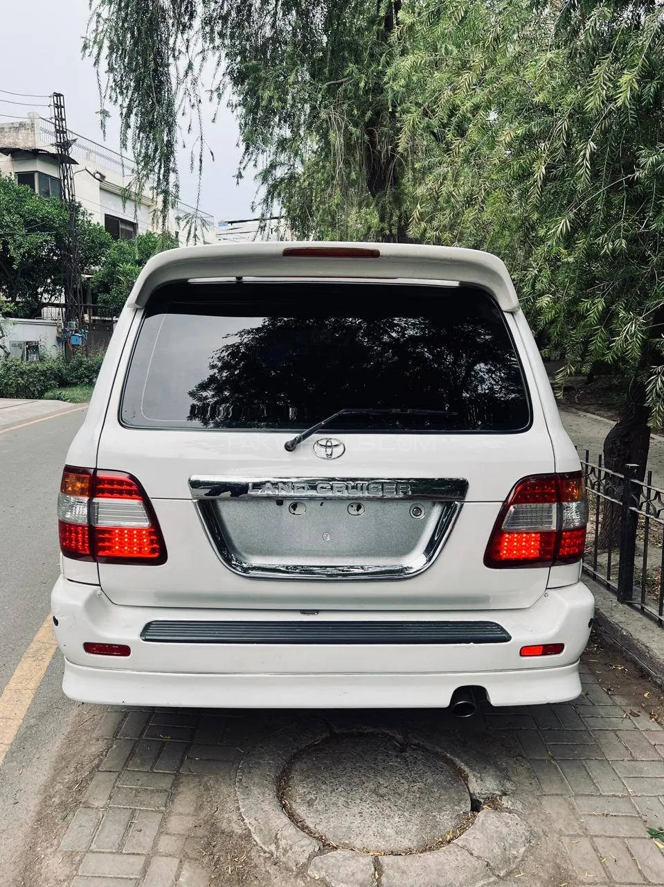 Toyota Land Cruiser
