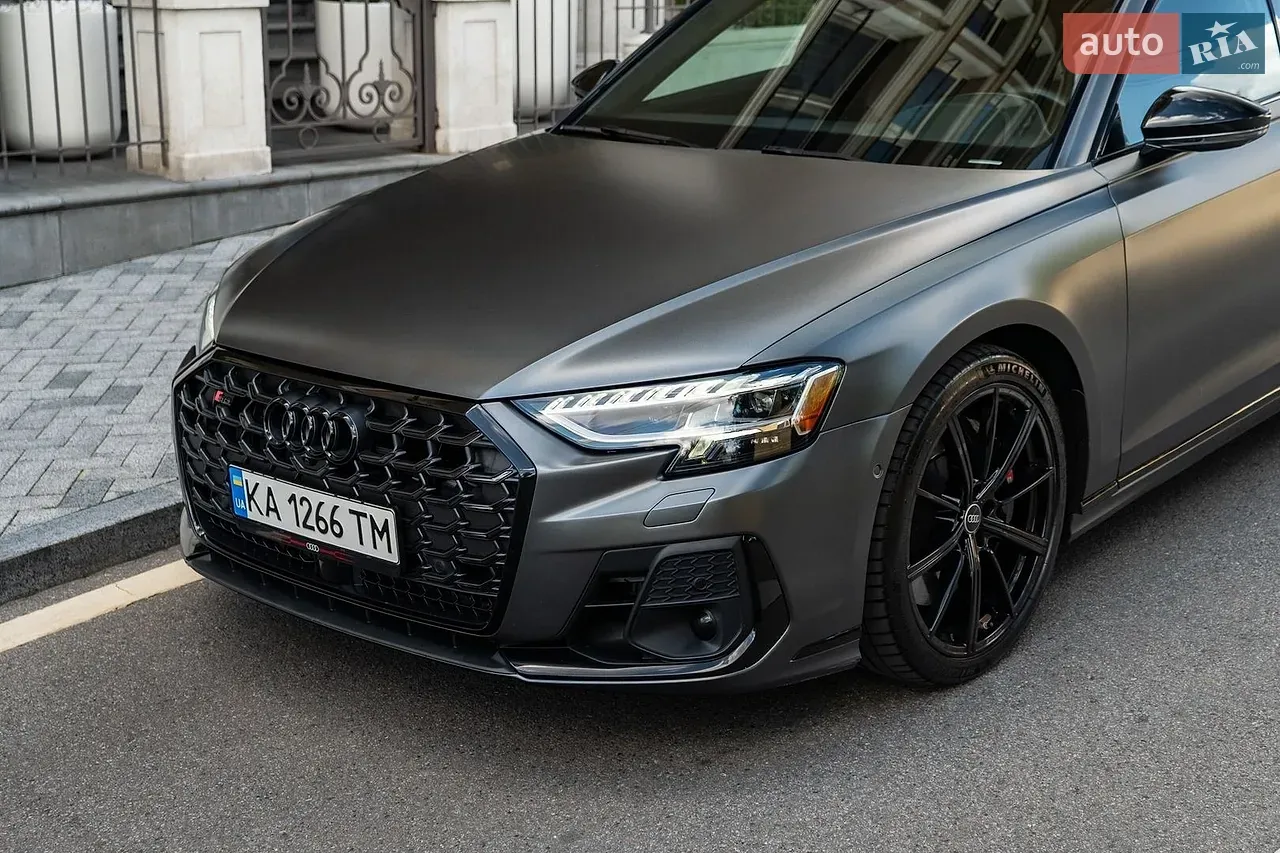 Audi S8 2023 photo 3