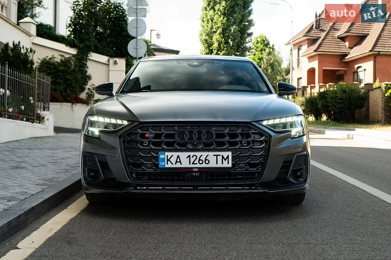 Audi S8 2023 photo 5