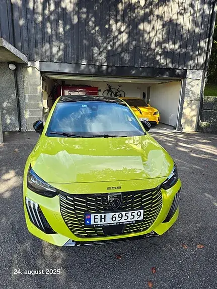 Peugeot 208