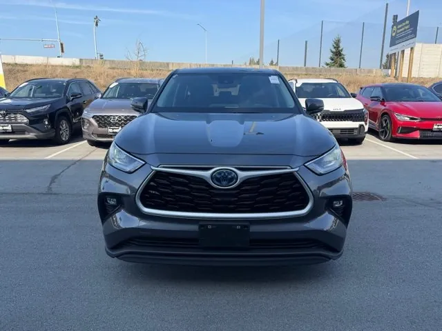 Toyota Highlander 2023 photo 2