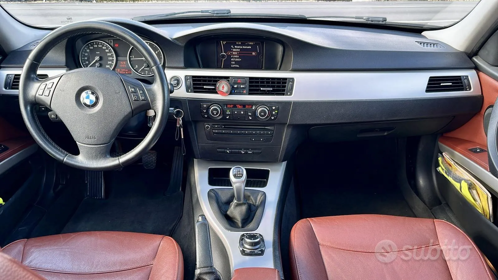 BMW 320 2011 photo 4