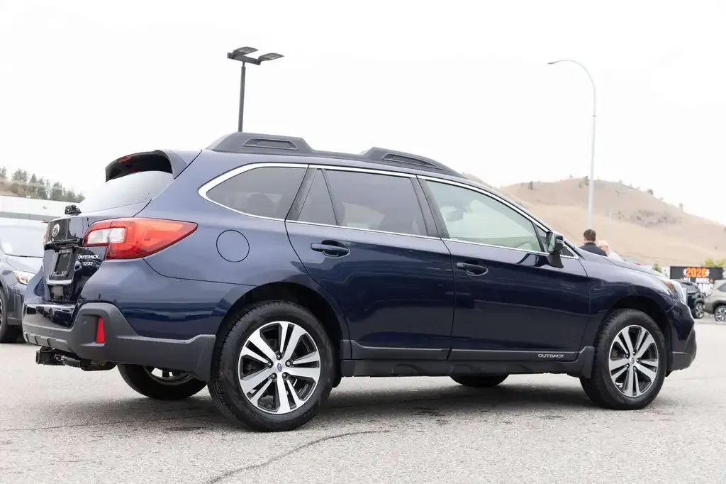 Subaru Outback 2018 photo 5