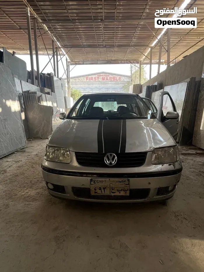 Volkswagen Polo 2000 photo 2
