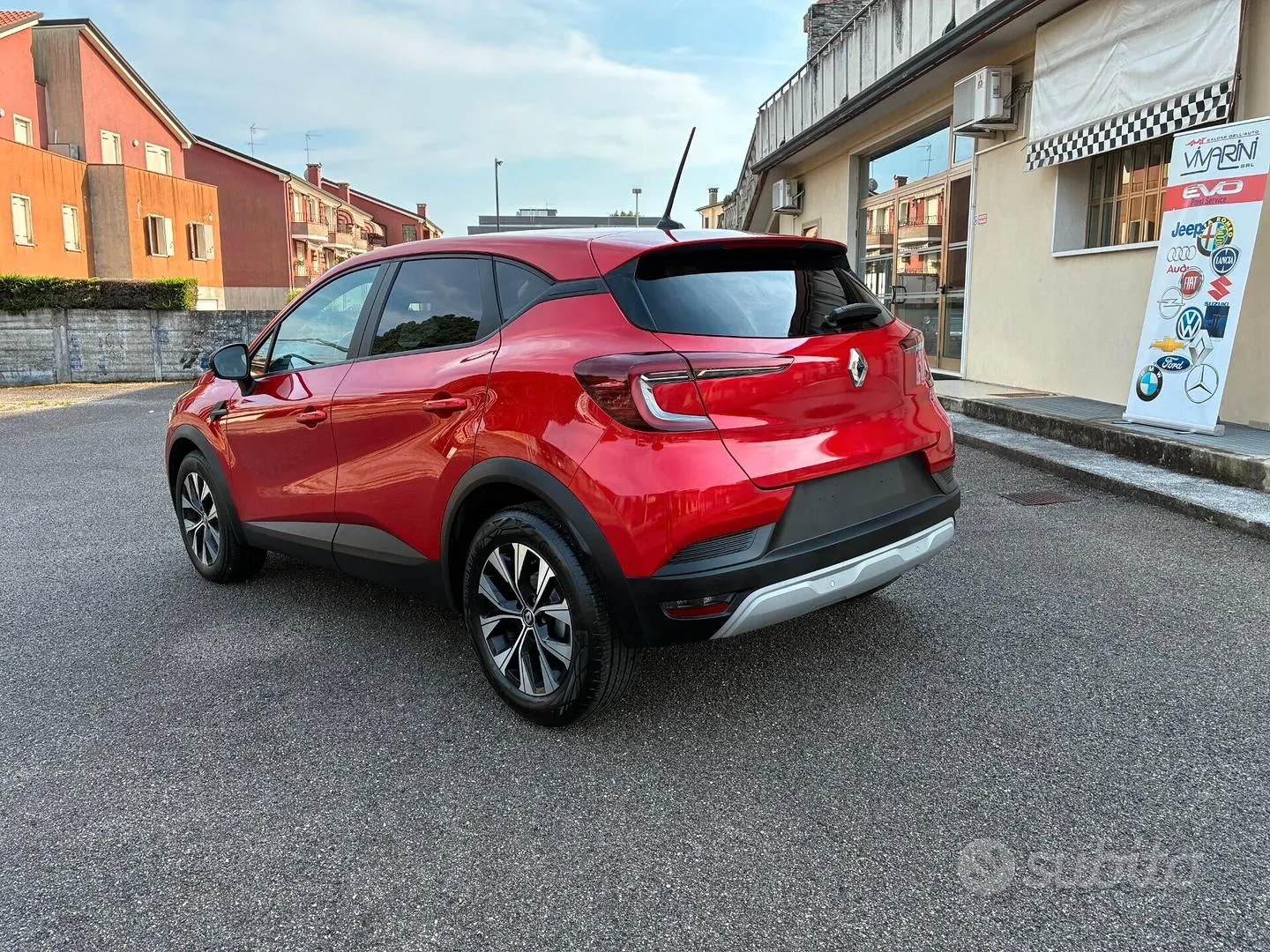 Renault Captur 2024 photo 3