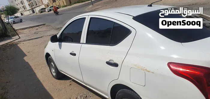 Nissan Sunny 2016 photo 2
