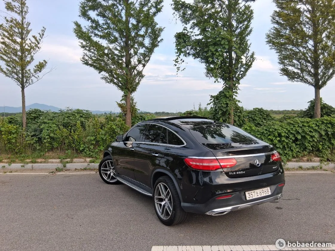 Mercedes-Benz Gle 350D 2017 photo 3