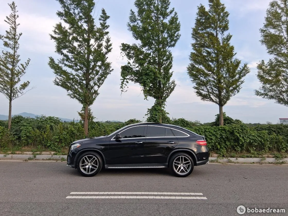 Mercedes-Benz Gle 350D 2017 photo 2