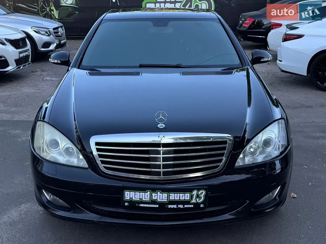 Mercedes-Benz S-Class 2006 photo 2