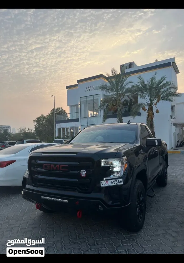 GMC Sierra 2022 photo 2