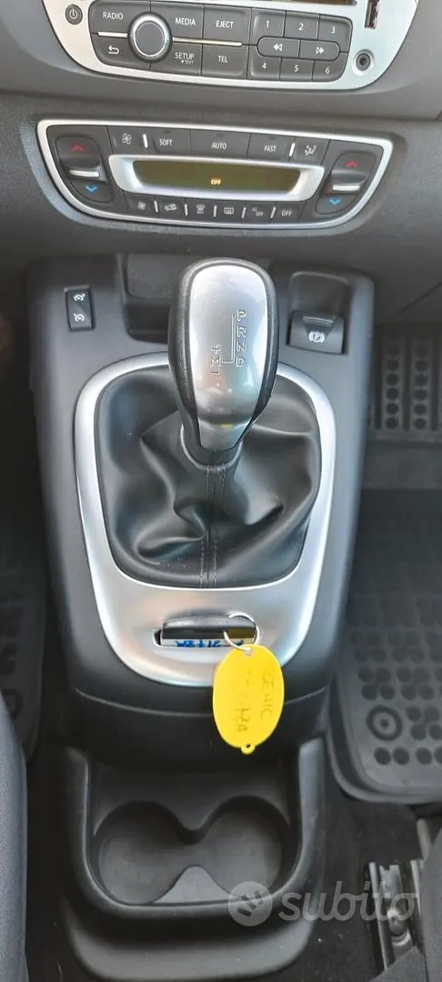 Renault Scenic 2016 photo 5