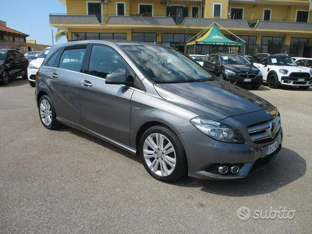 Mercedes-Benz B 180 Cdi Executive 2012 photo 3