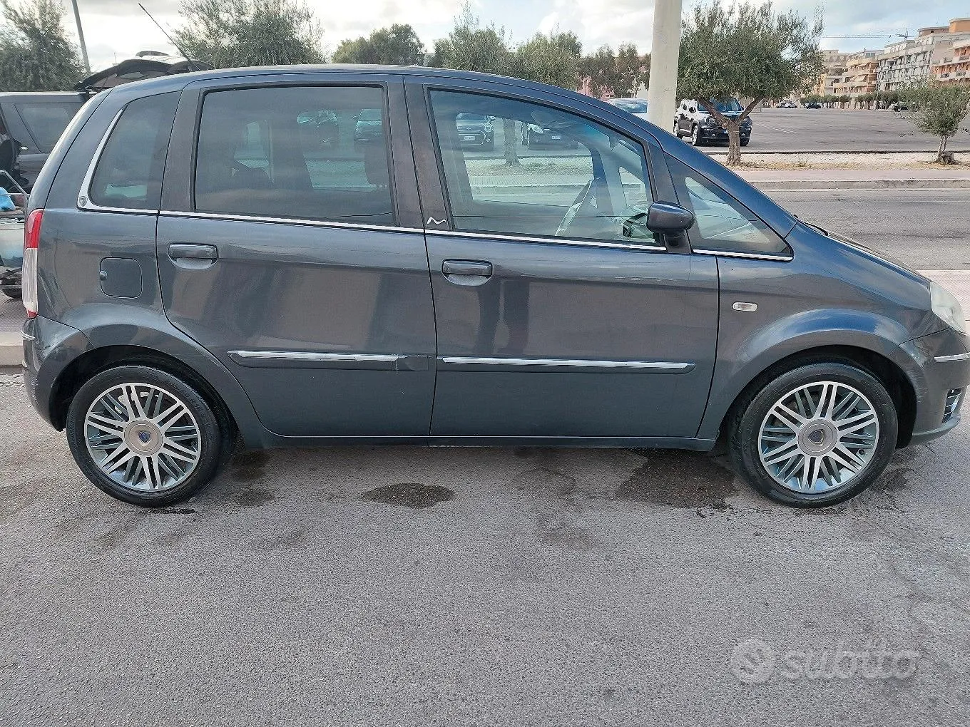 Lancia Musa 2008 photo 2