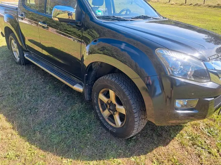 Isuzu D-Max
