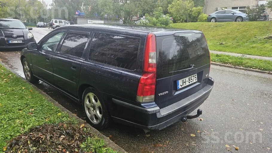 Volvo V70 2002 photo 3