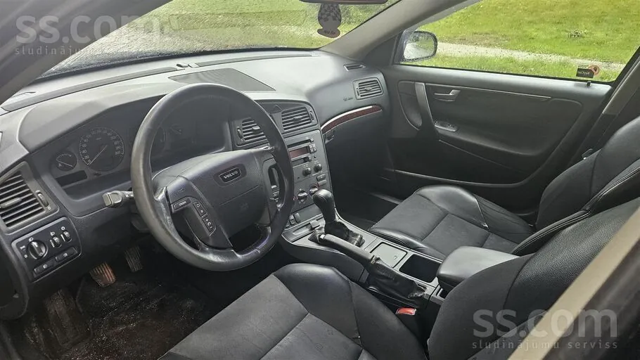 Volvo V70 2002 photo 5