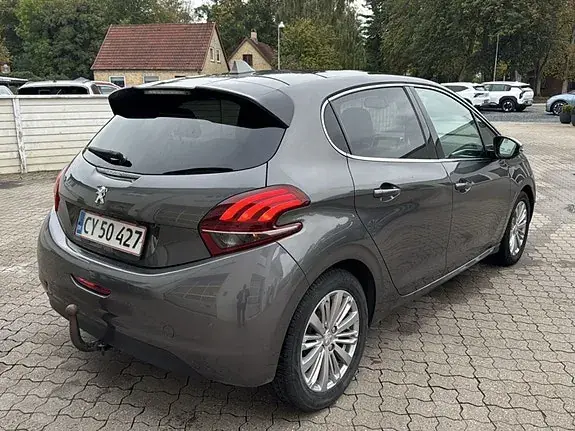 Peugeot 208 2019 photo 5