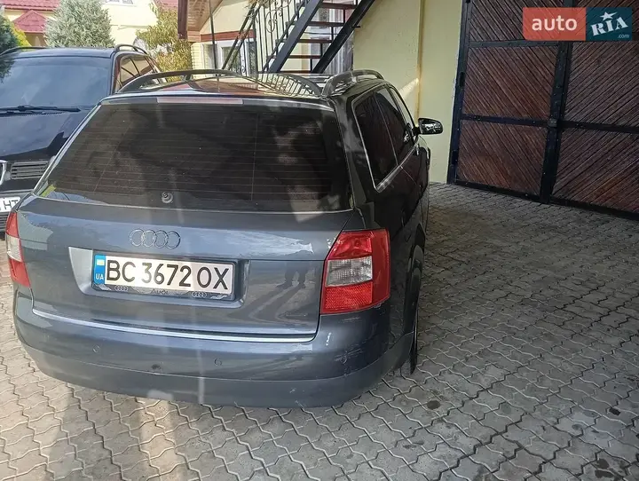 Audi A4 2002 photo 4