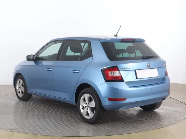 Skoda Fabia 2018 photo 3