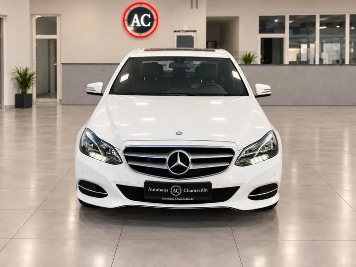 Mercedes-Benz E 200