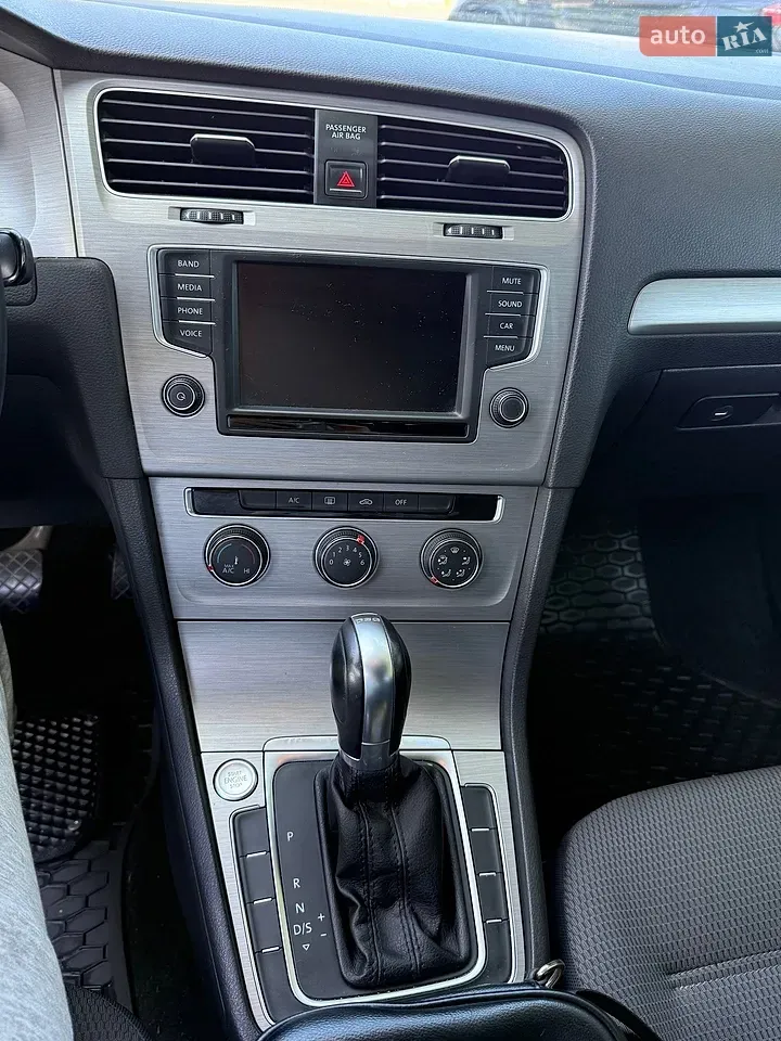Volkswagen Golf 2015 photo 5