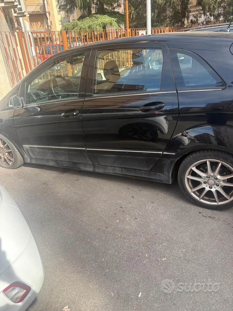 Mercedes-Benz B