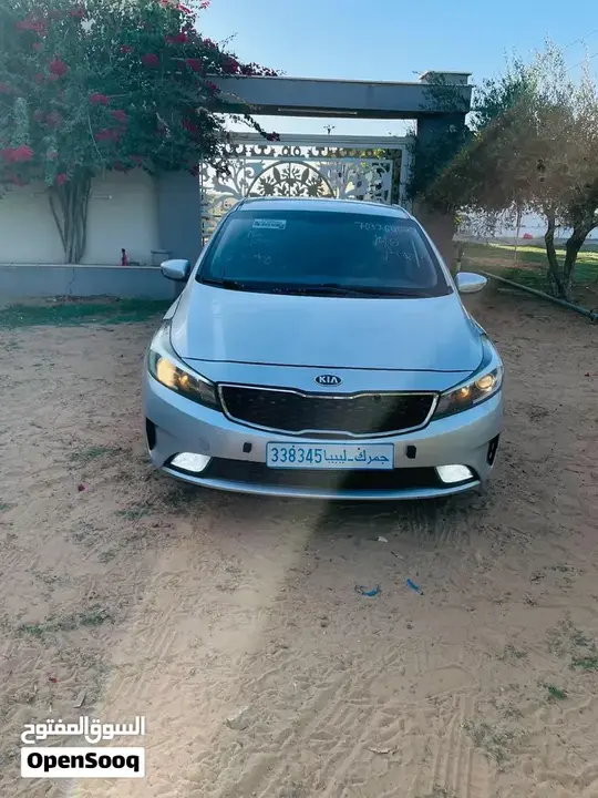 Kia Forte 2017 photo 2