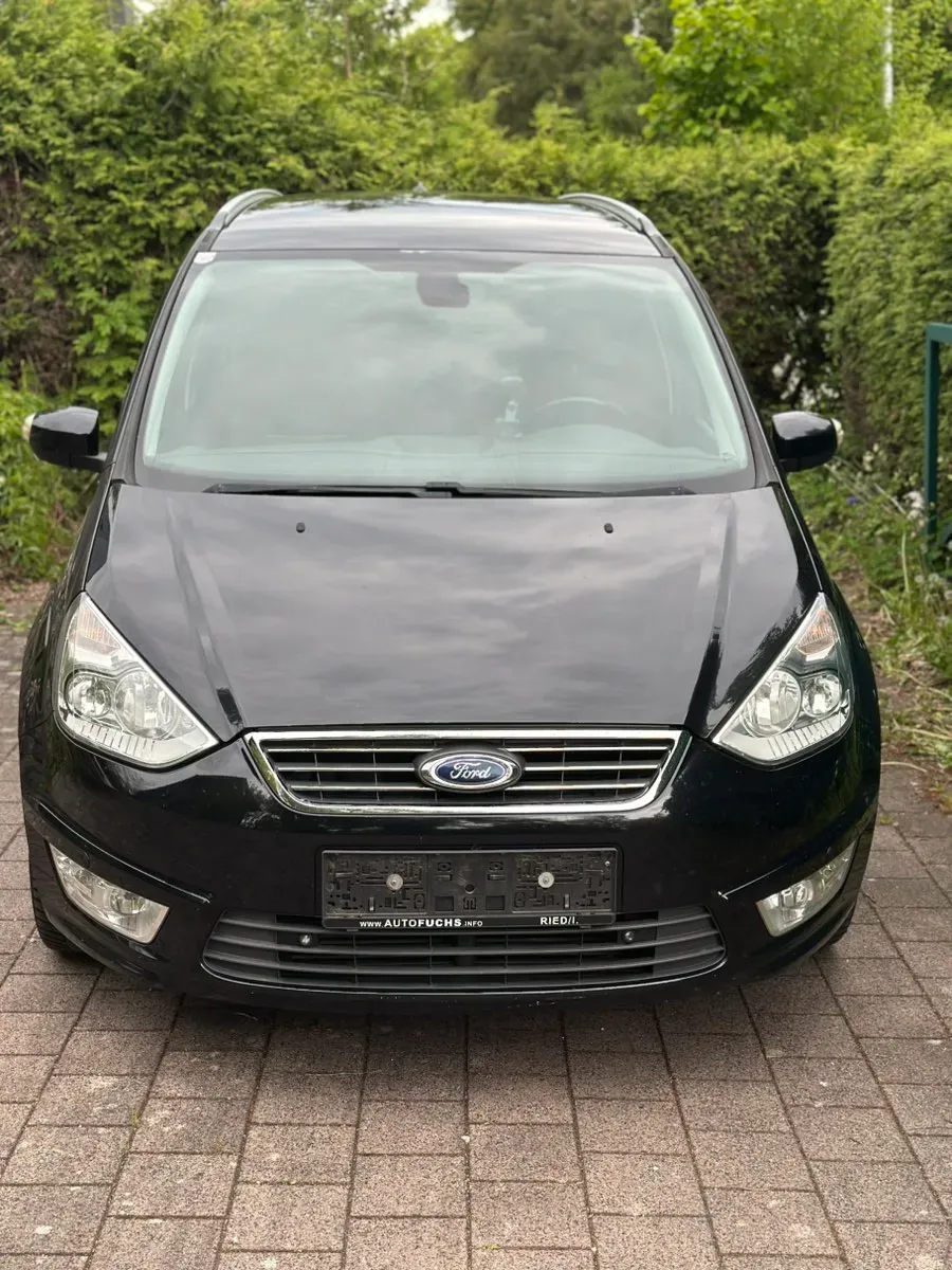 Ford Galaxy 2015 photo 3