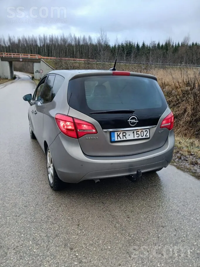 Opel Meriva 2011 photo 2