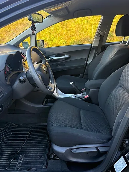 Toyota Auris 2012 photo 5