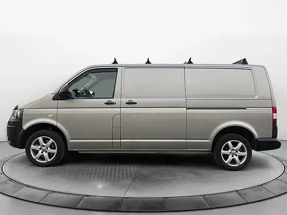 Volkswagen Transporter 2010 photo 2