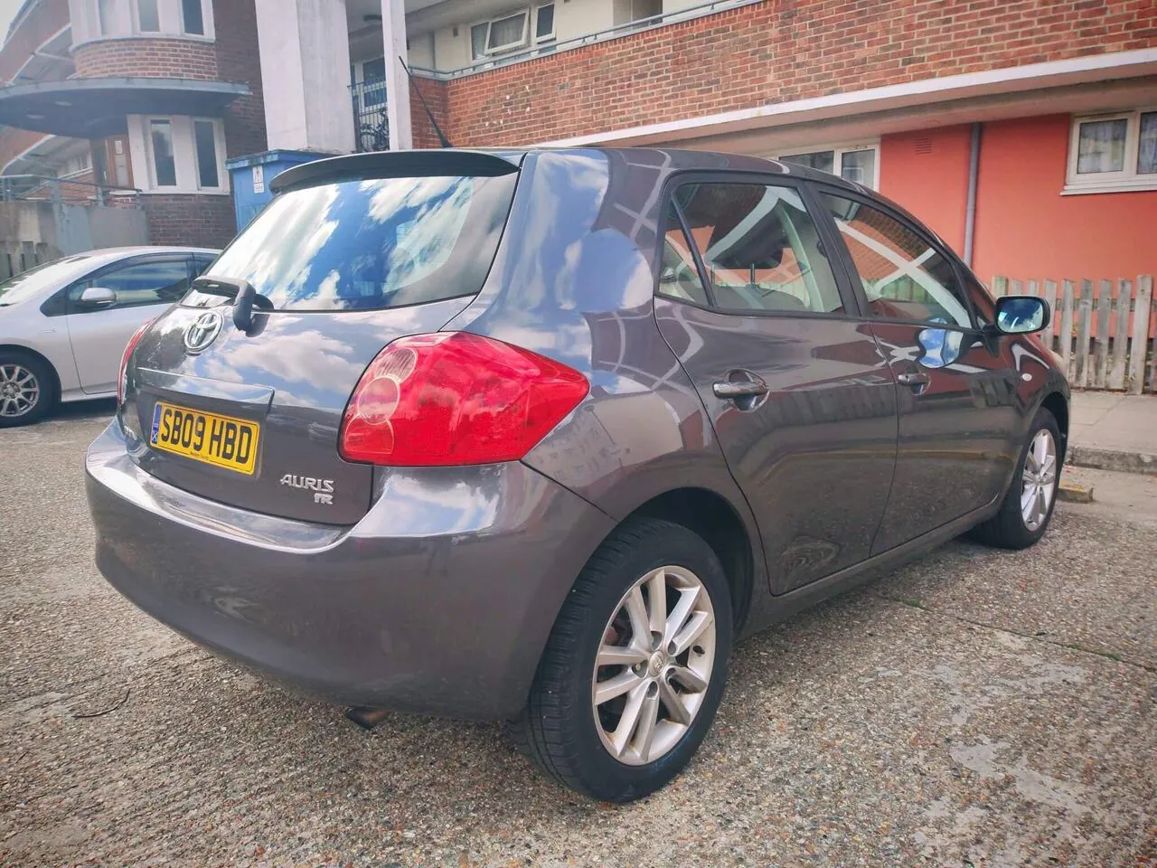 Toyota Auris 2009 photo 3