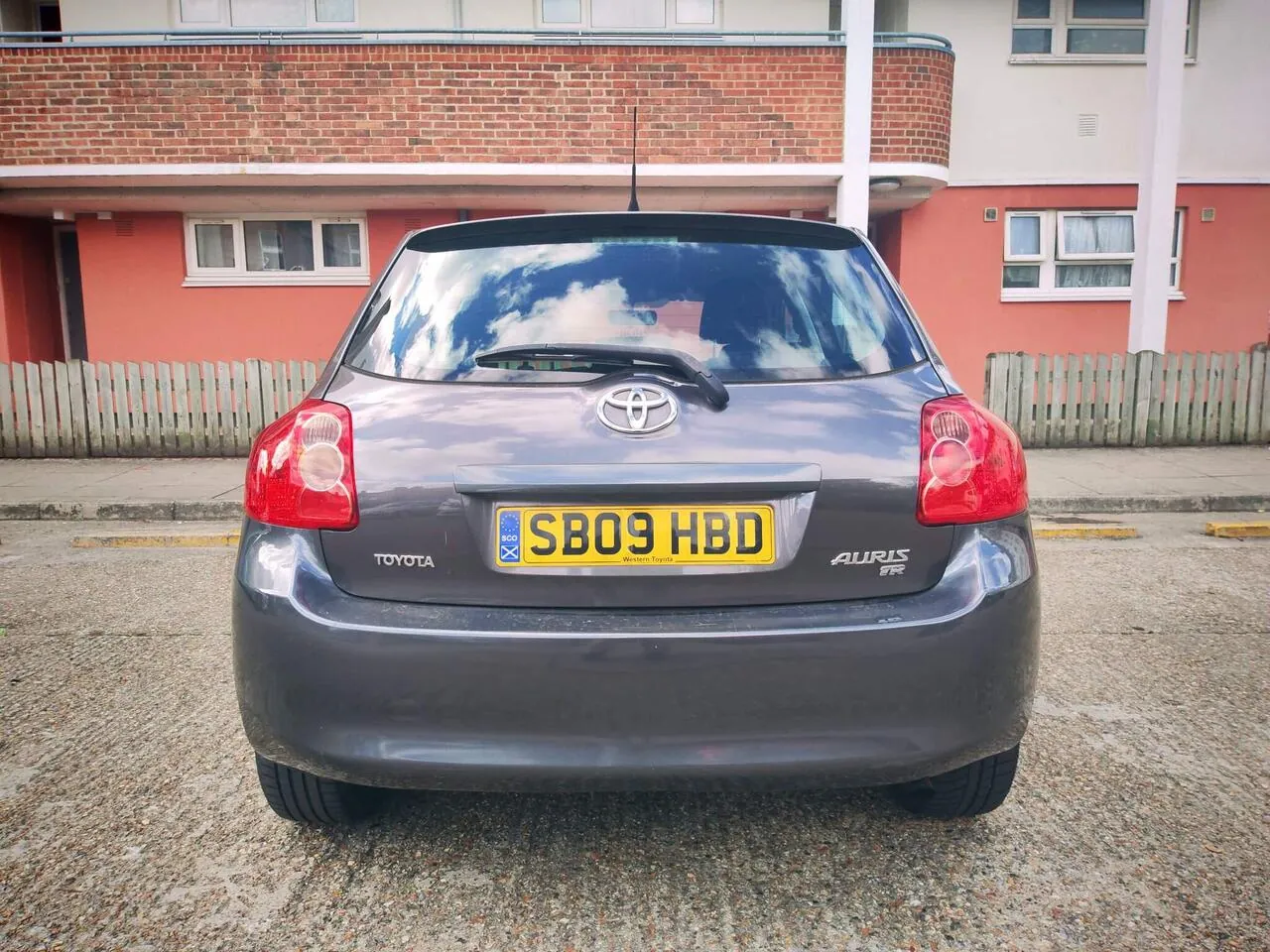 Toyota Auris 2009 photo 5