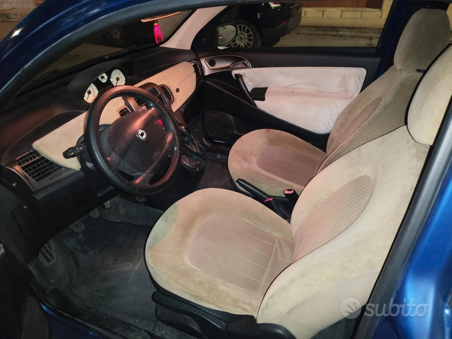 Lancia Ypsilon 2004 photo 4
