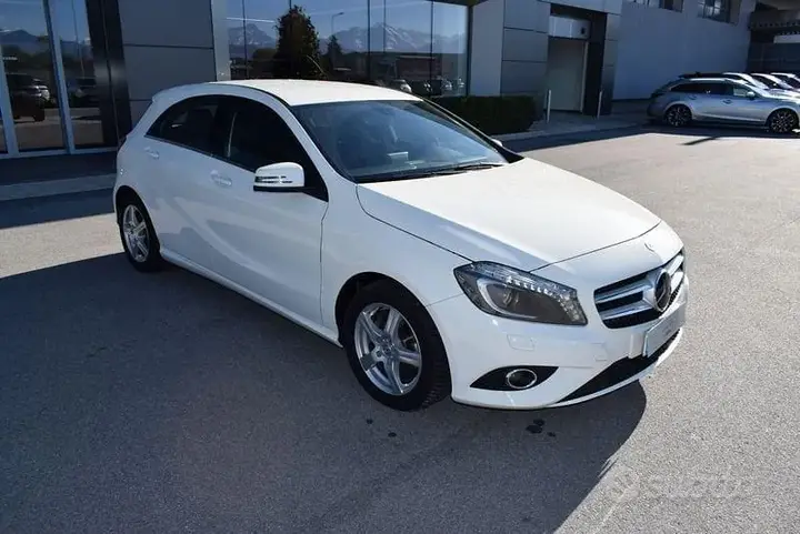 Mercedes-Benz A-Class 2015 photo 3