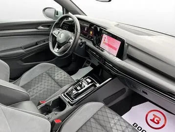 Volkswagen Golf 2022 photo 2