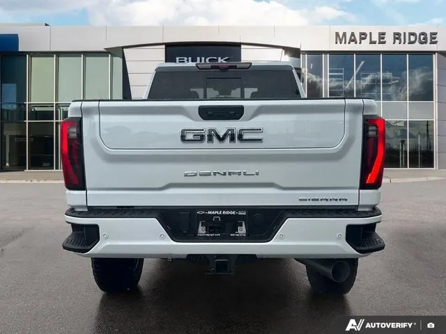 GMC Sierra 3500Hd 2026 photo 4