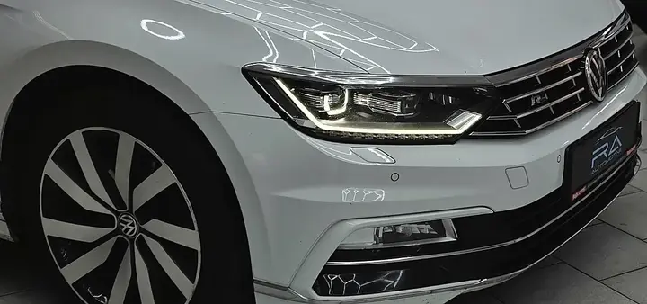 Volkswagen Passat Variant 2018 photo 3