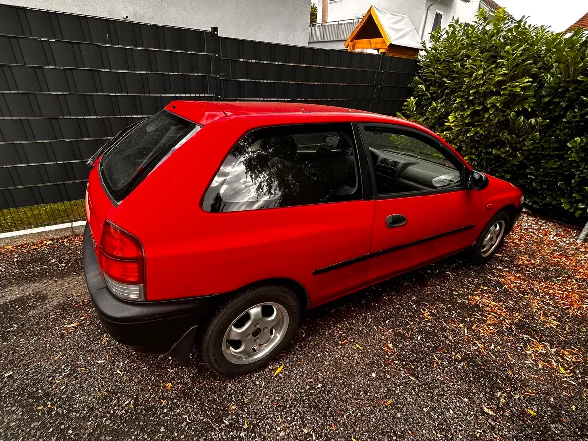 Mazda 323 1998 photo 2