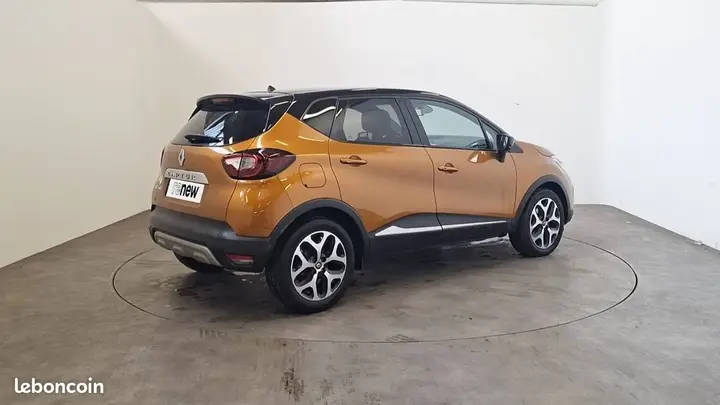 Renault Captur 2019 photo 2