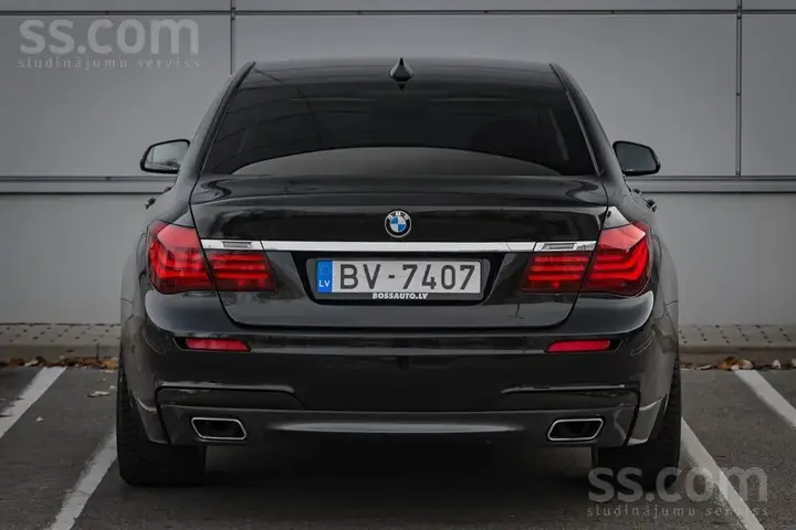 BMW 740D 2015 photo 5